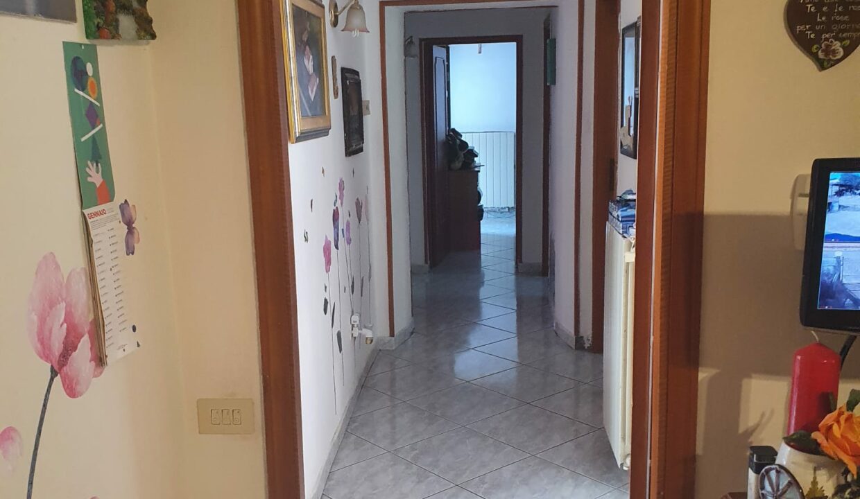 30057912_1.png